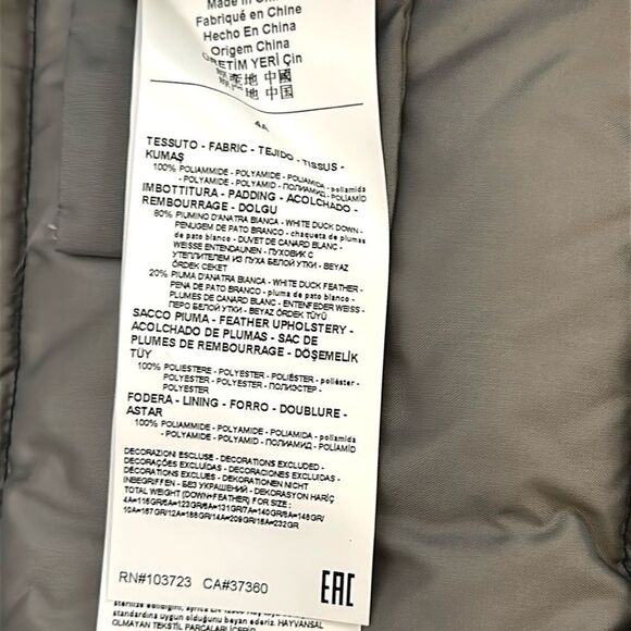 Armani Junior Boy’s Puffer Jacket Navy Blue Zip Front Hooded Chest Logo size 4 - Picture 11 of 11